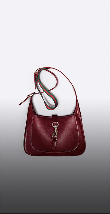 Gucci shoulder bag in red