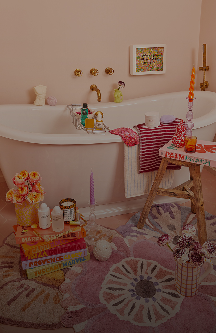 How to Artfully Dress Up Your Bathroom