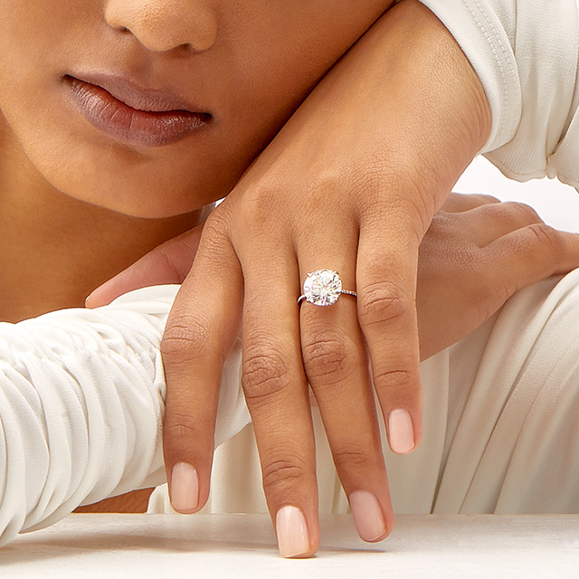 How to Buy an Engagement Ring